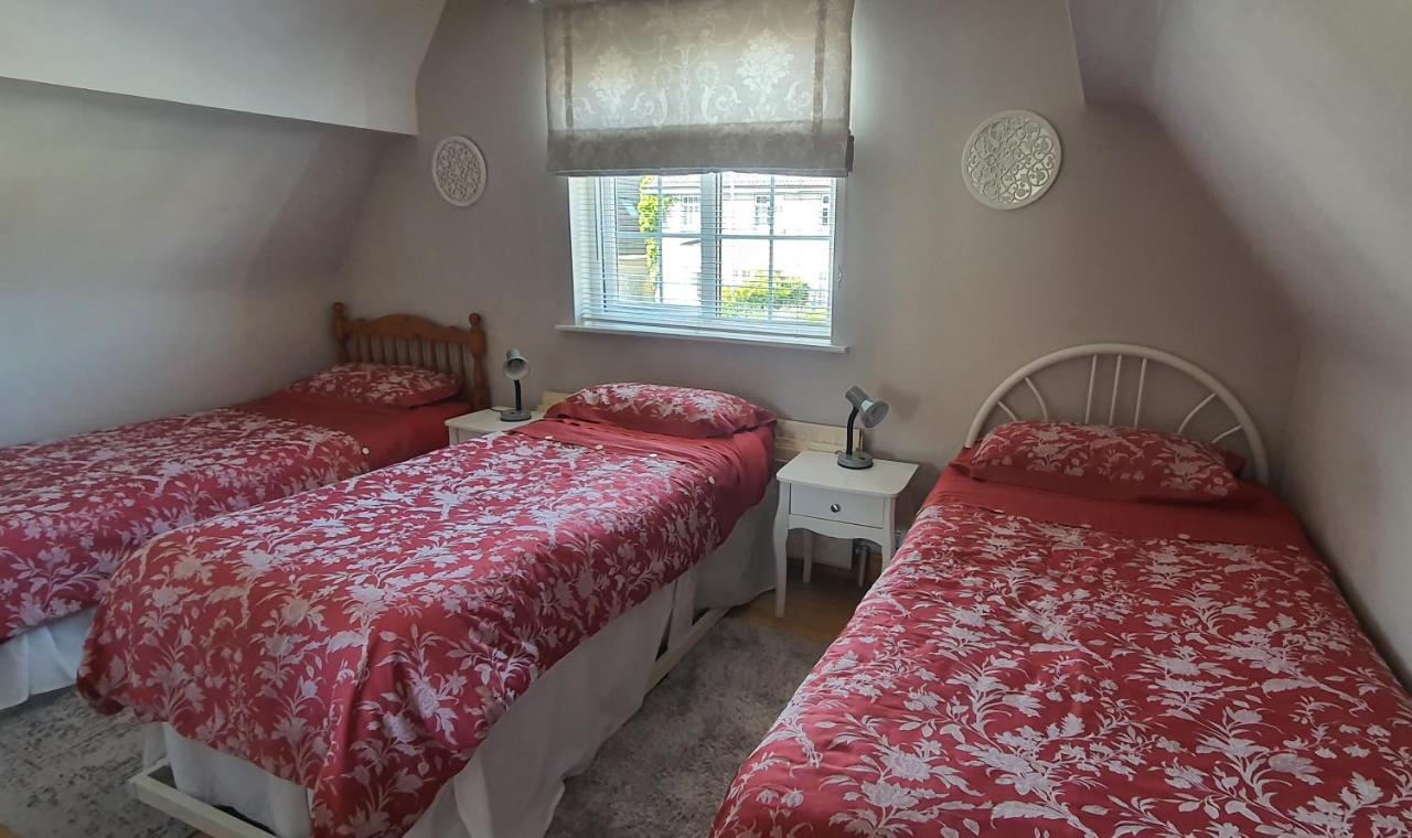 124 ,Castlelawn Heights, Headford Road Galway Homestay Extérieur photo