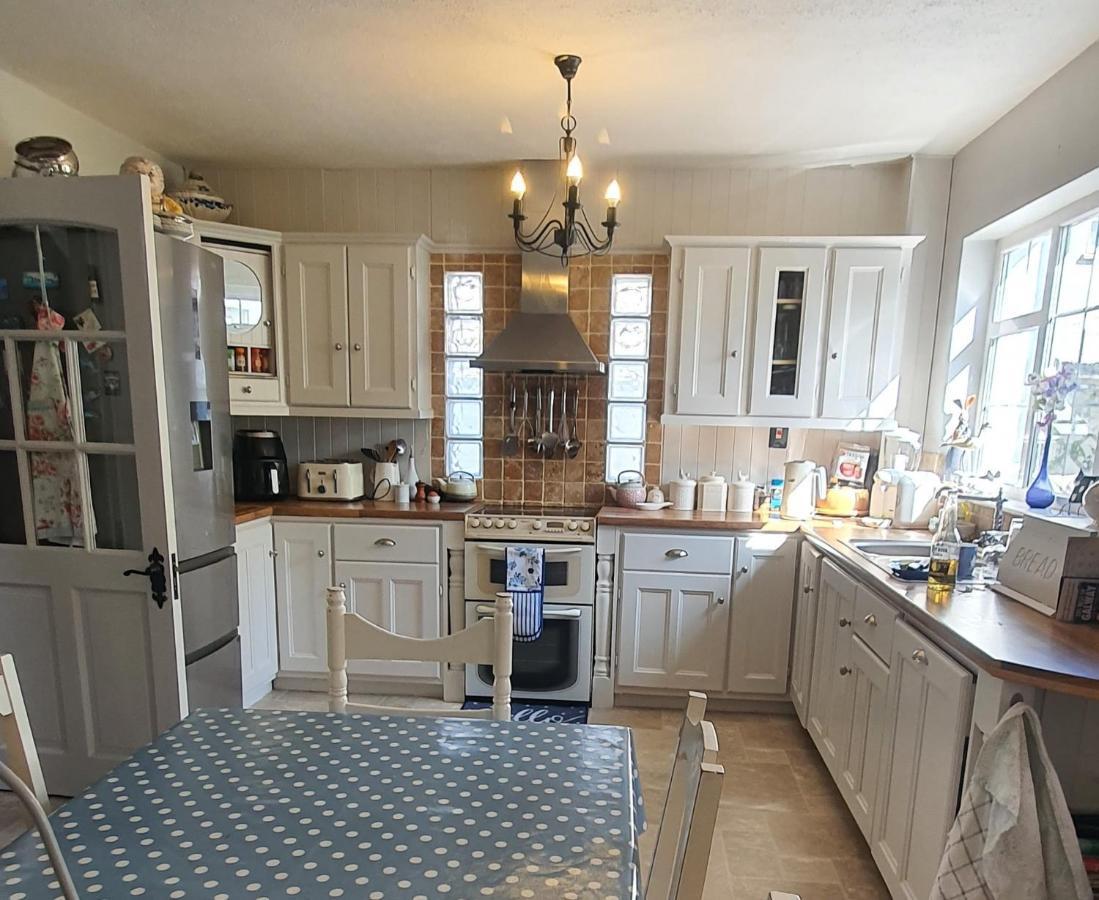 124 ,Castlelawn Heights, Headford Road Galway Homestay Extérieur photo