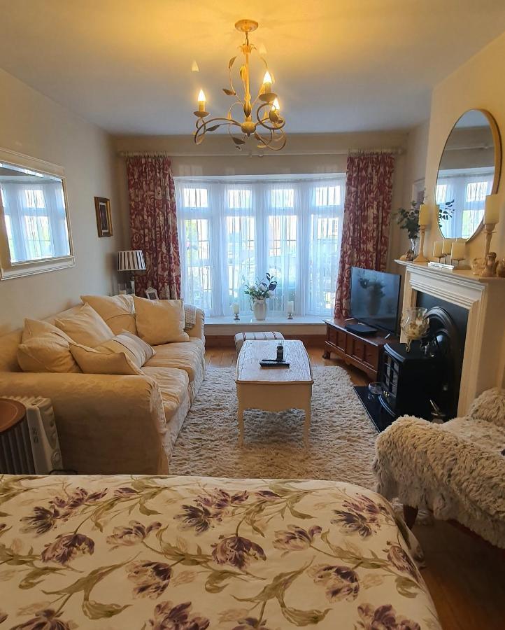 124 ,Castlelawn Heights, Headford Road Galway Homestay Extérieur photo